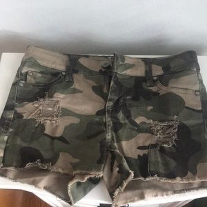 🐠Camo Jean shorts